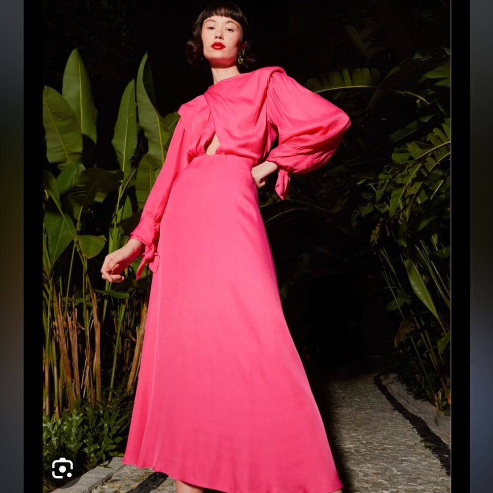 ‼️SOLD‼️Pink Shoulder Pads Maxi Dress
